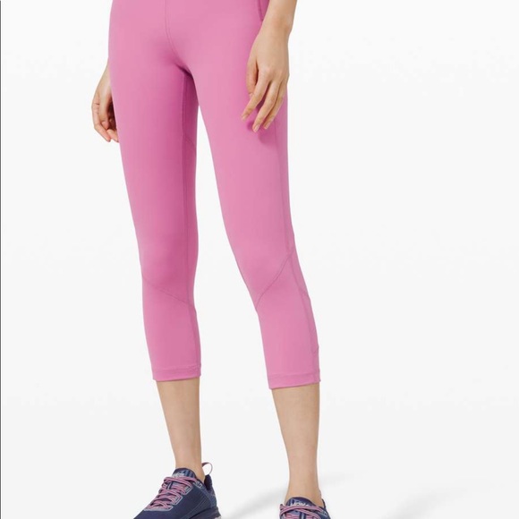 Lululemon Pace Rival HR Crop 22” - Picture 2 of 10